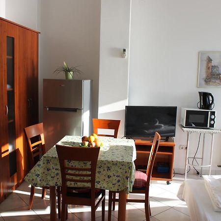 Pile Apartments 3 Omiš Extérieur photo